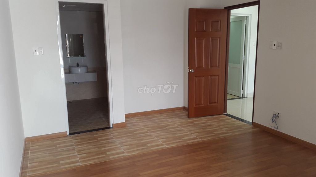 Renting apartment central plaza Phạm Văn Hai – 180 M2 (4) bedroom - 3 toilets) -18 million
