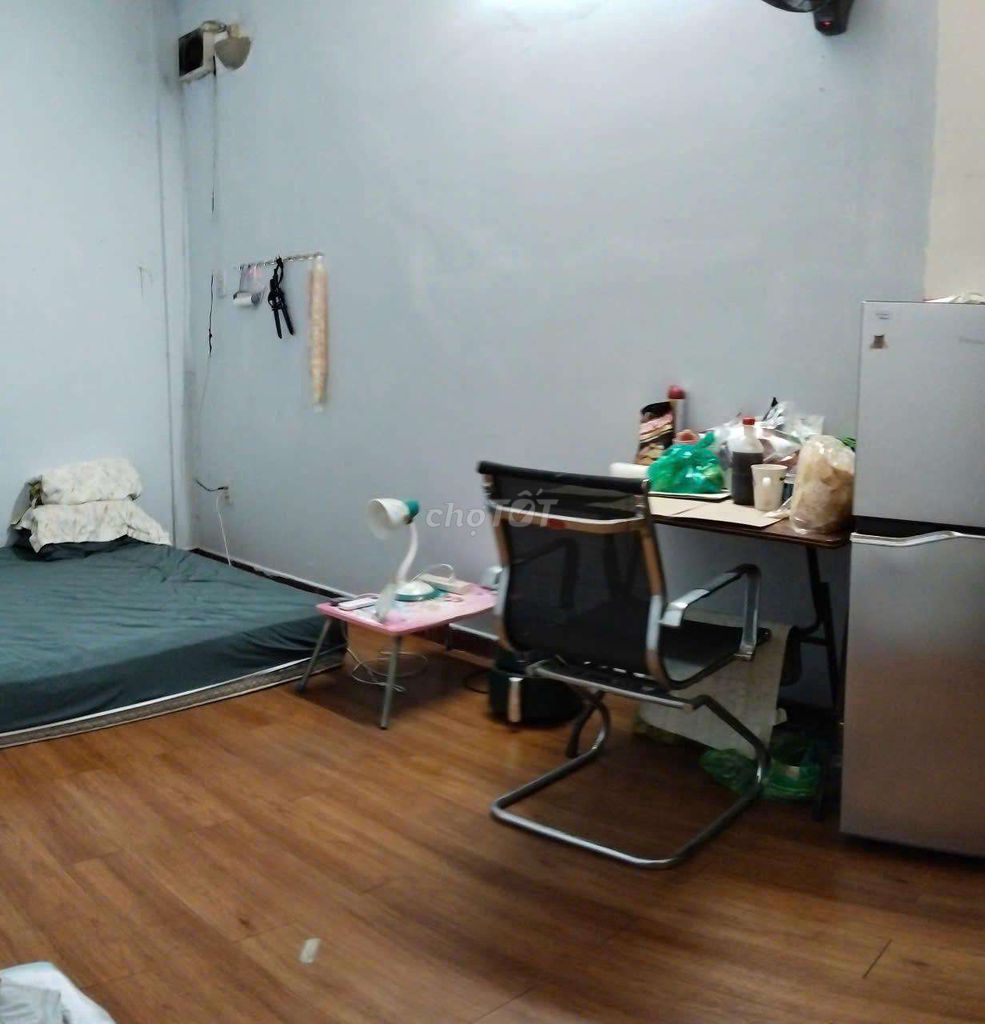 Rent a cash room 188 Đinh Bộ Lĩnh, 17 m2, basic interior, 3 million