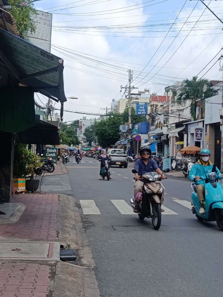 Rent a cheap motel at Thủ Đức.