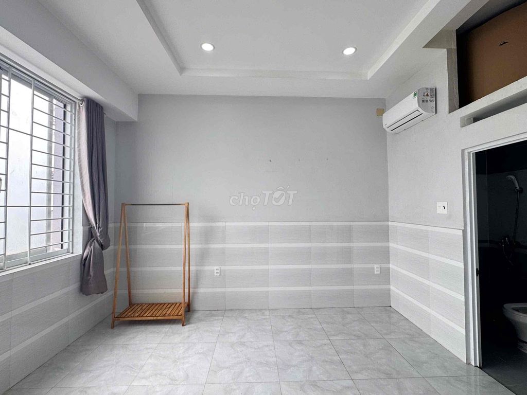 Responsor an open window studio close to Lotte Him Lam tdt District 4 District 1 Central So