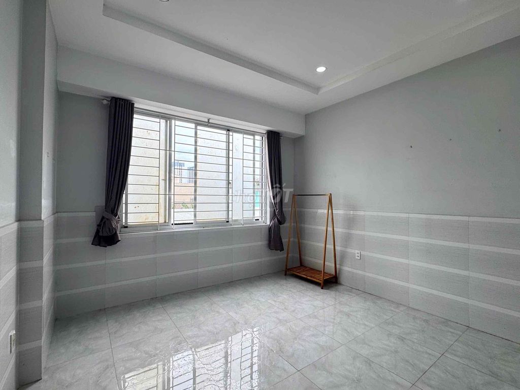 Responsor an open window studio close to Lotte Him Lam tdt District 4 District 1 Central So