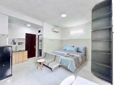 Renting mini apartments / elevator building - right on the wrong side of the block.