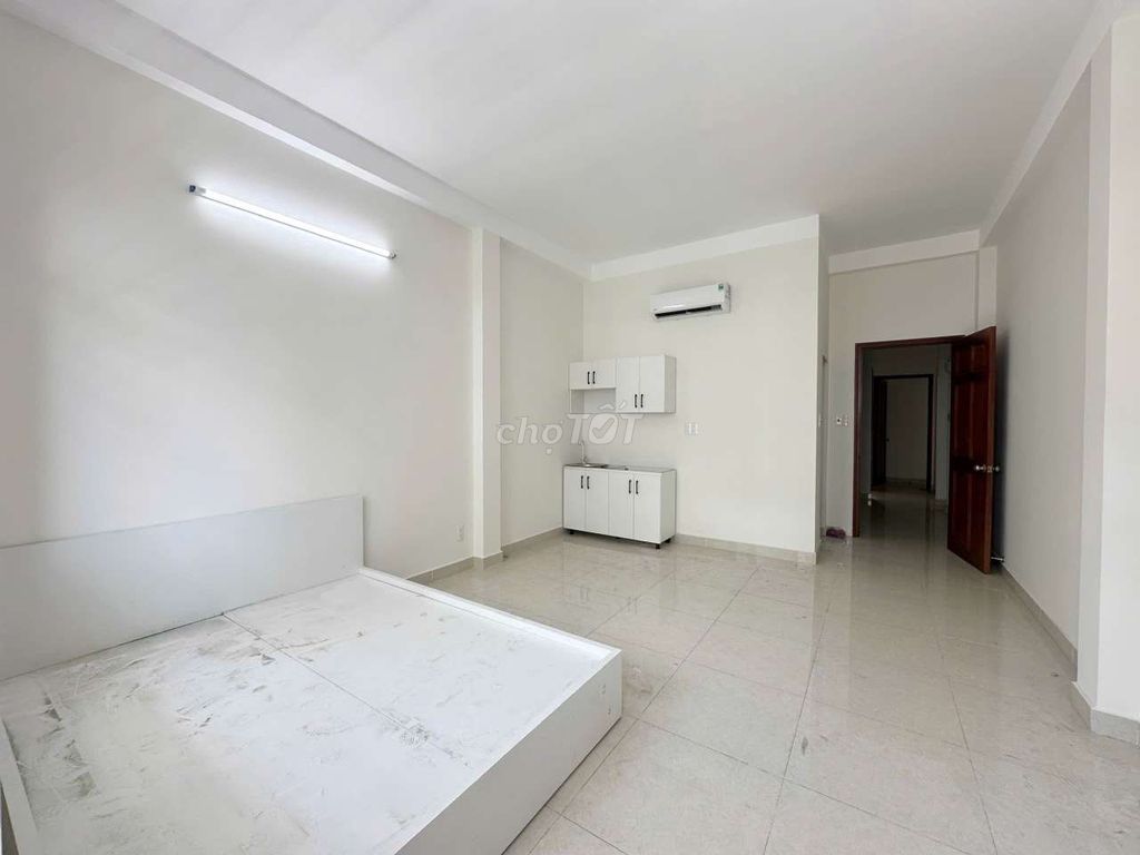 It's the studio - 40 M2 balcony - Tân Sơn Nhì - Tân Phú