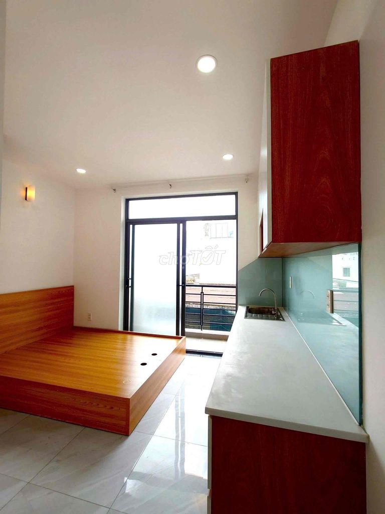 - Three bedrooms - three bathrooms - Three floors - 15 million.