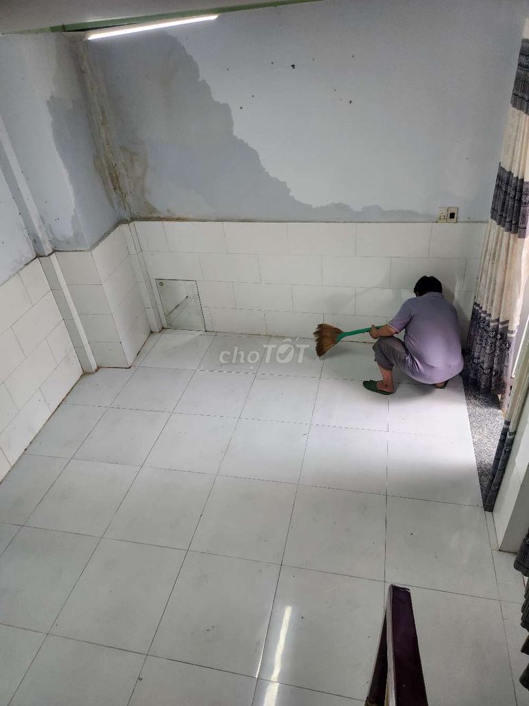 8 by 4 meters a bedroom 2 toilets. In front of you,arta Bummer 12 Gò Vấp