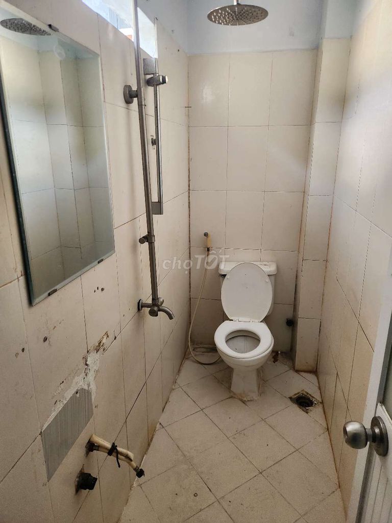 8 by 4 meters a bedroom 2 toilets. In front of you,arta Bummer 12 Gò Vấp