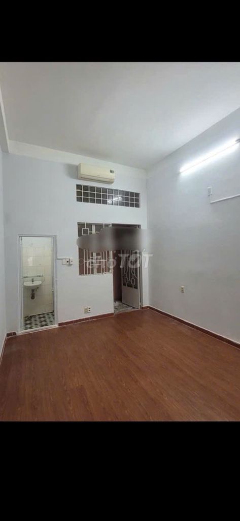 Rent one Trường Chinh, 017 12, Q. Tân Bình, 30 million.