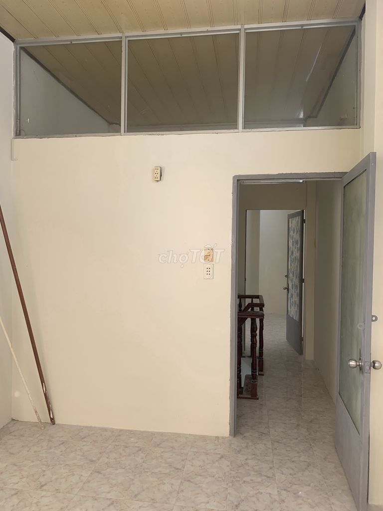 Rent the entire district of 4, 1 floor, 2 bedrooms, 2 toilets