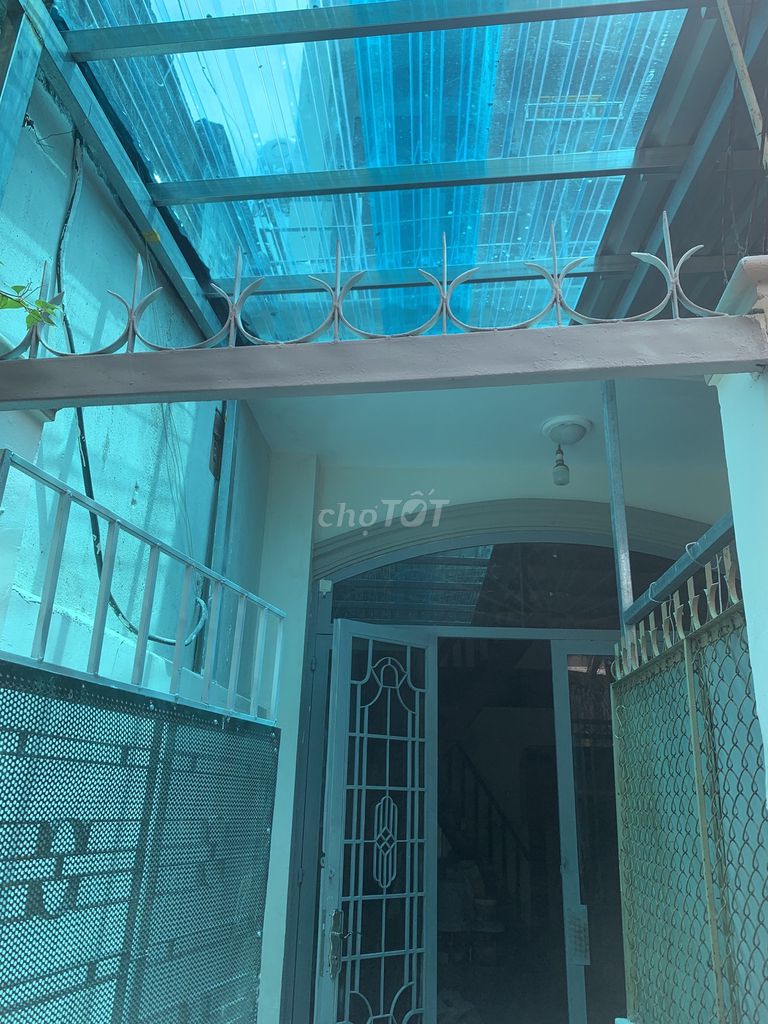 Rent the entire district of 4, 1 floor, 2 bedrooms, 2 toilets