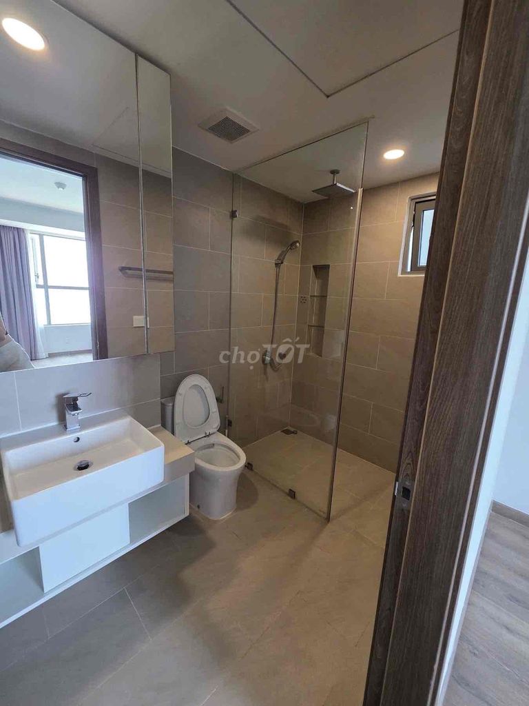 Rent River Panorama. Two bedrooms, two high-level bathrooms.