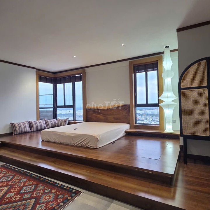 Rent an apartment at the corner corner corner corner 368 m2