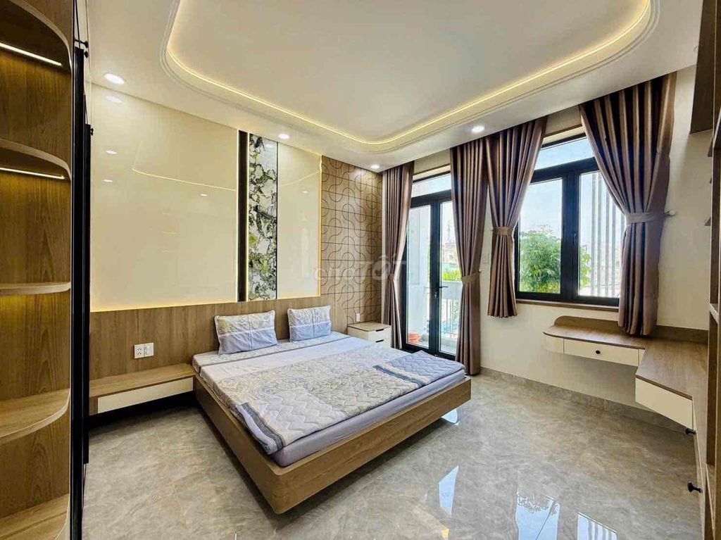 Four bedrooms for 10 million.