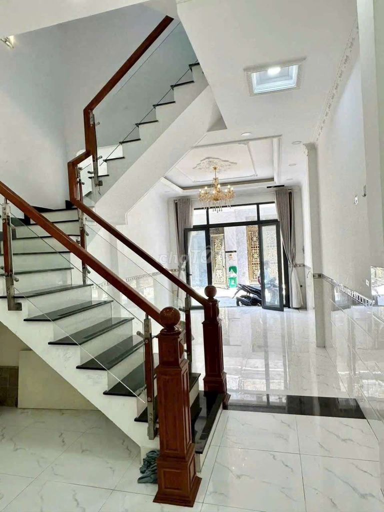 1 st floor 3 roof 1 0,000nd street street street street B Bình Tân