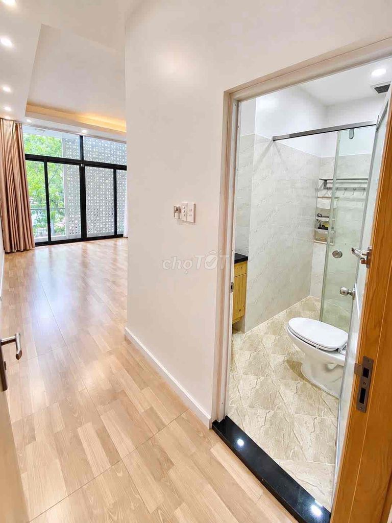 House 1 5th floor bedroom 4 x 18 m pre-line front number 3Xq0