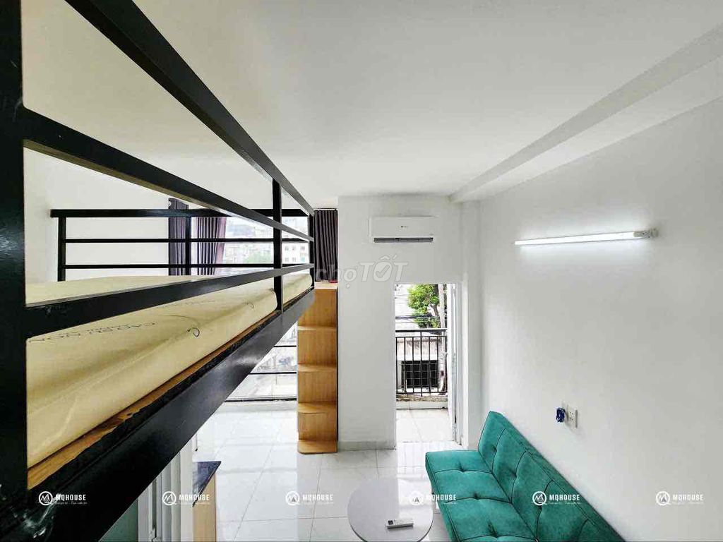The apartment is full of furniture, private washing machines - only 6 million.