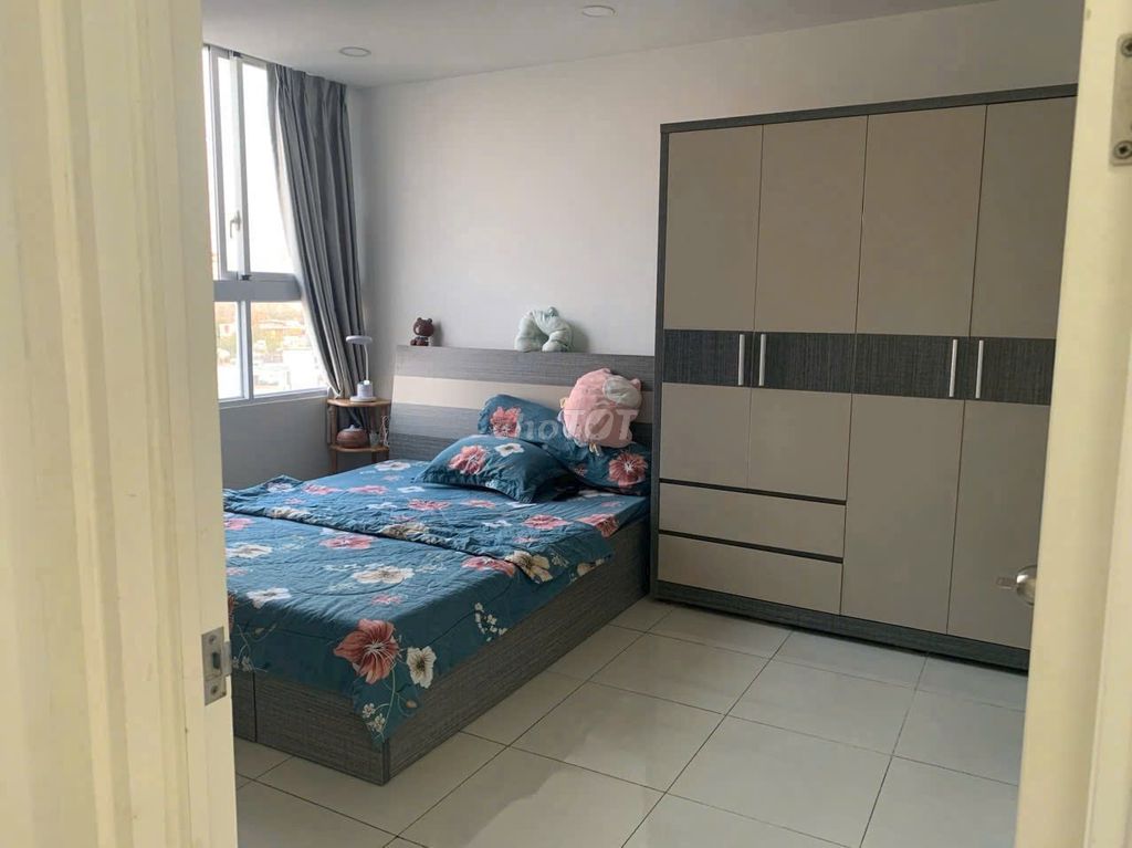 Rent apartment 3 bedrooms, 25 million, 140 meters 2 at Hùng Vương Plaza