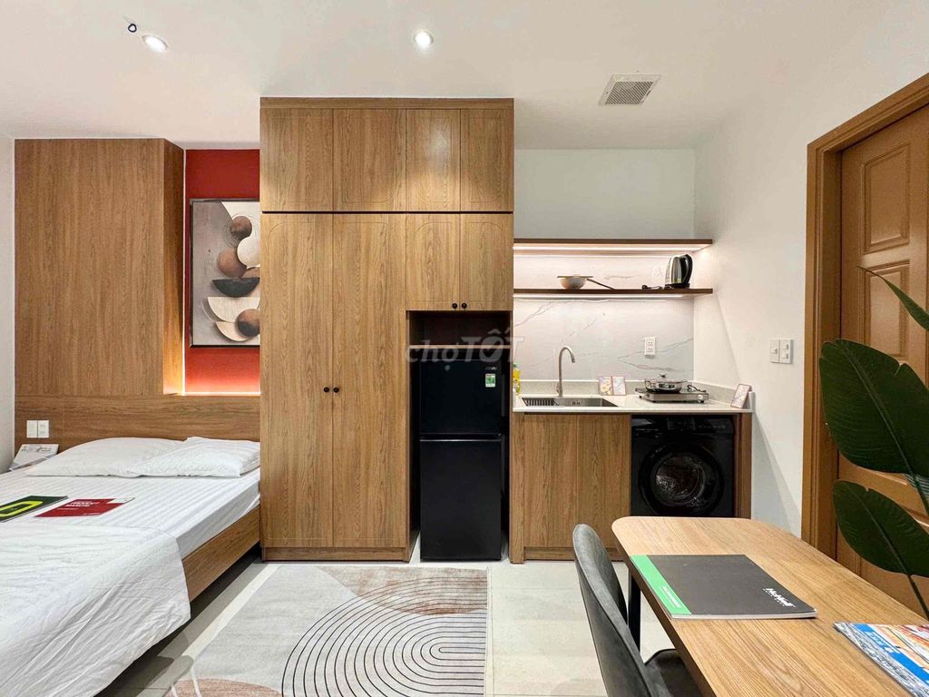 Rent studio full interior super large, security near mall, huit, small.