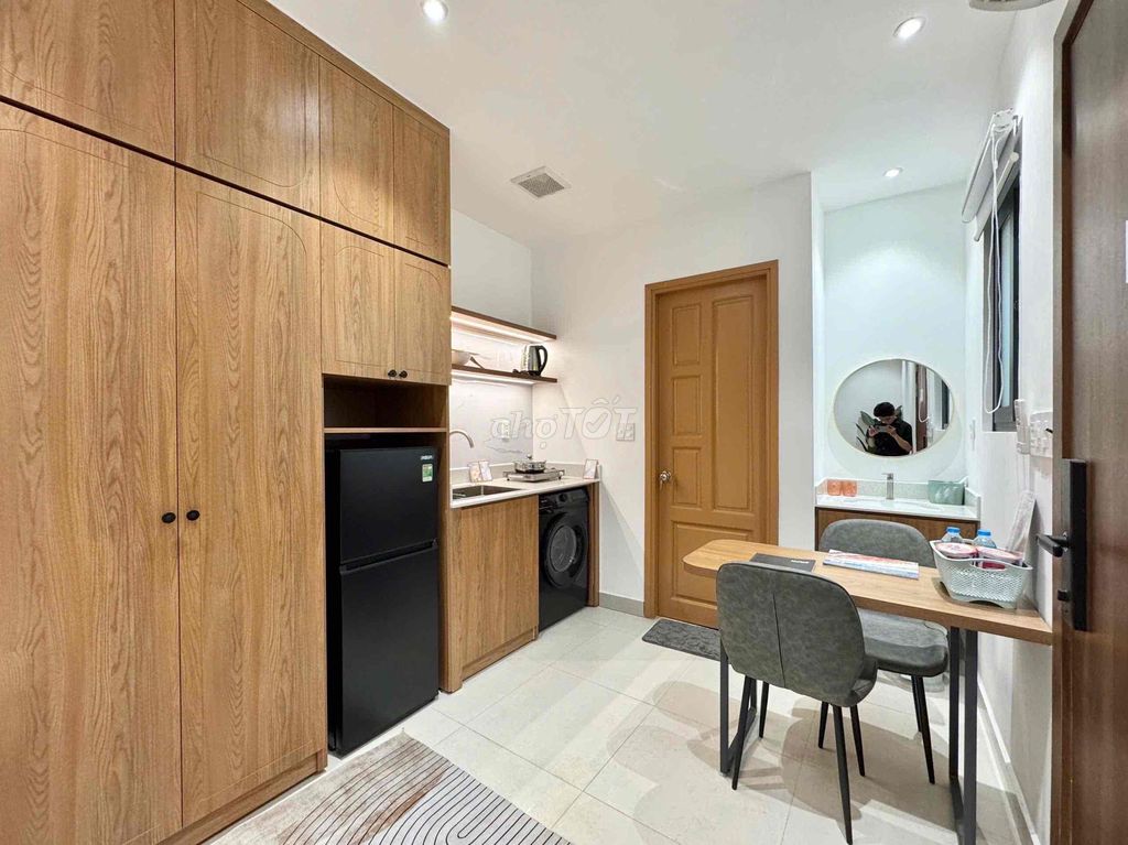 Rent studio full interior super large, security near mall, huit, small.