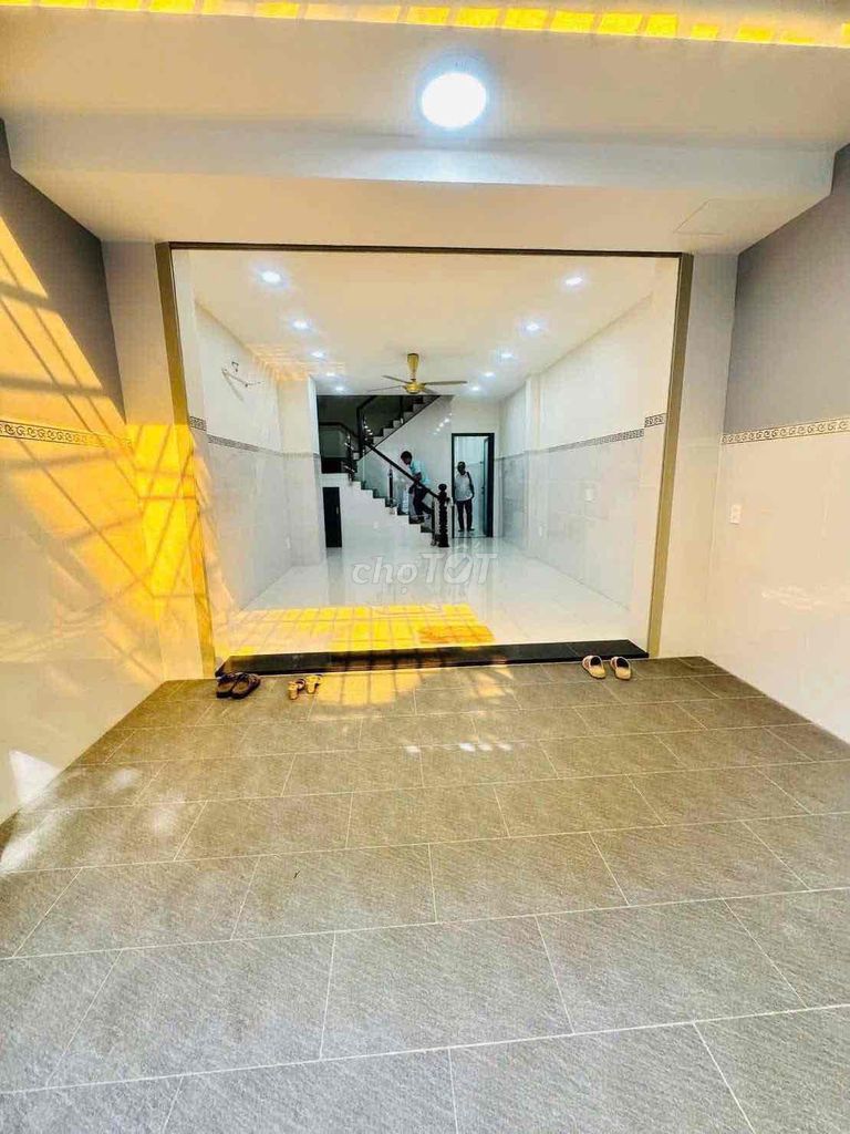 Rent an alley 133/7 Điện Biên Phủ near Eagle University.