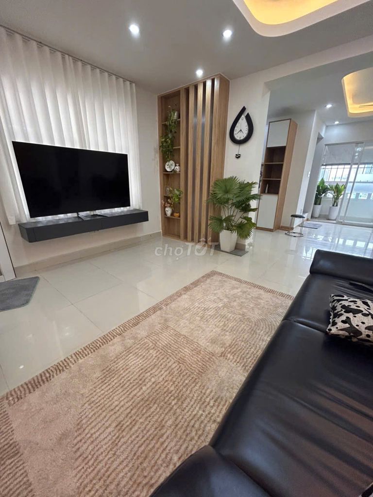 Renting apartment B5 48th Street, 3rd Ward, 4th District Park, 3 bedrooms, 16 million.