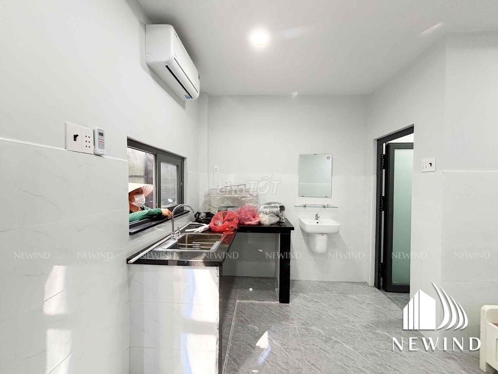 Opening a one-room, A.J.A. studio. Coop kcx v. BigC.