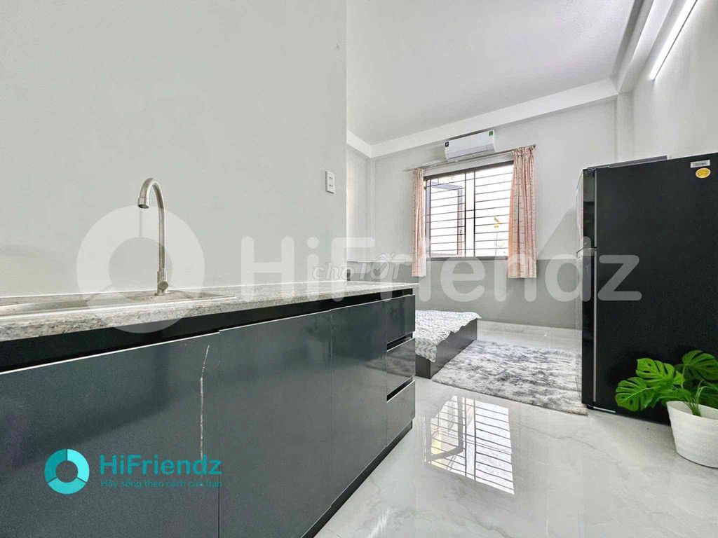 Rent studio full window interiors near soldier - mg muscle -cm