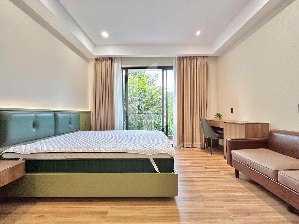 Rent an apartment near global City.