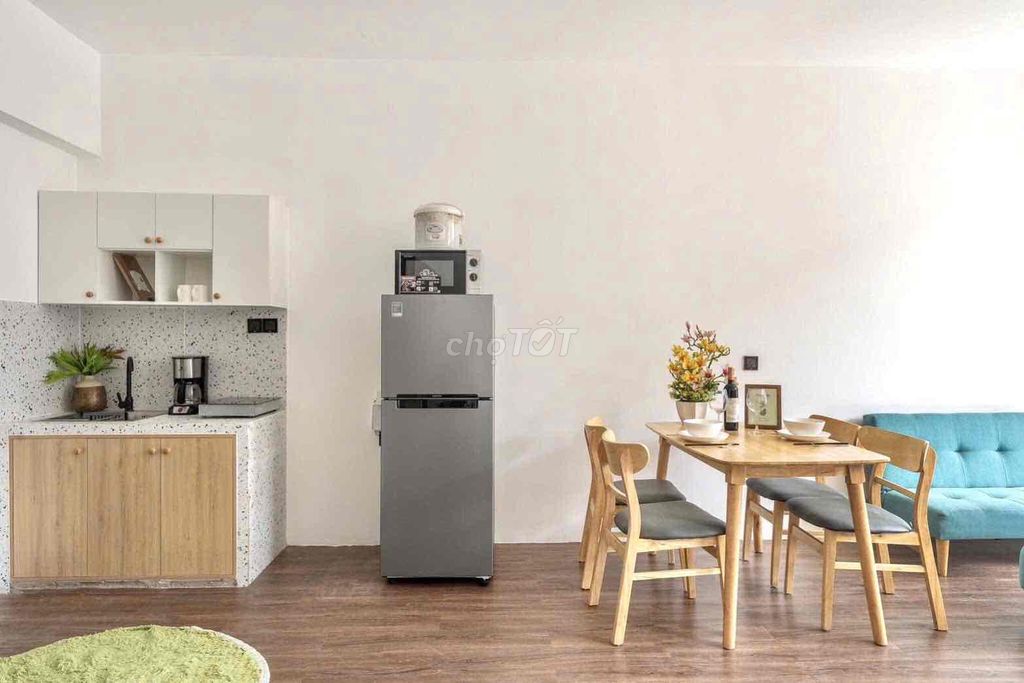 Rent a new balconies 100% north coastal residence.