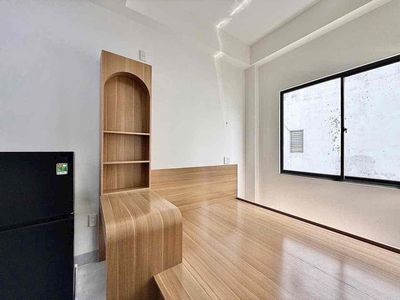 The Mini Services apartment is 100% full of furniture right now. Phan Xích Long Phugan.