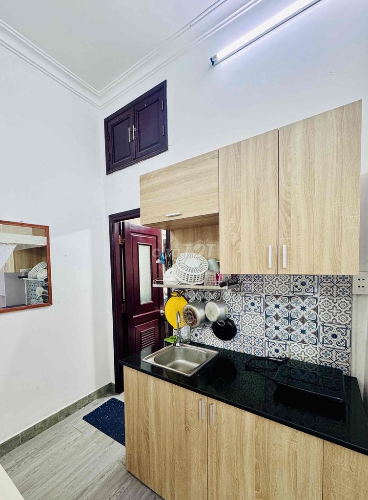 The dv 50 m2 Full apartment has its own kitchen balconies near the airport 7 million a month