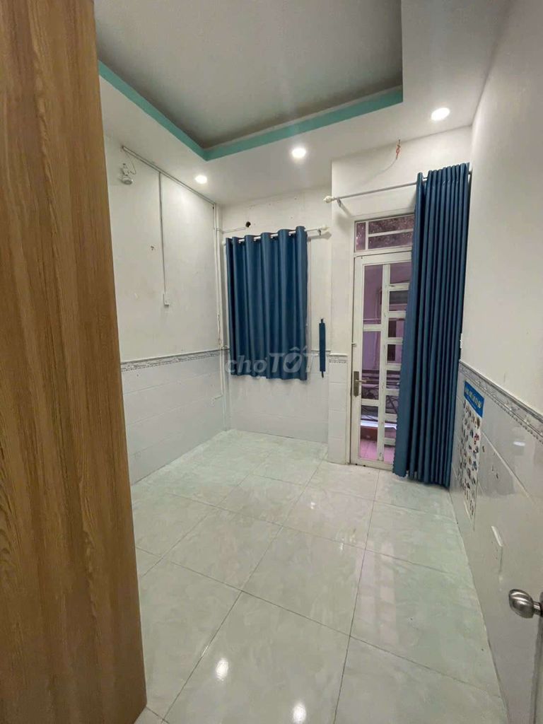 Two floors, two bedrooms, two toilets, 20th, Hiệp Bình Chánh Thủ Đức, 8 million and a half a hour.
