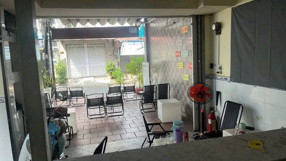 Ten million, renting the original apartment to Nguyễn Duy Cung. Gò Vấp