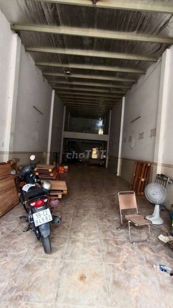 Home 5x27 m 135 m2 near Funky Park 8m Road