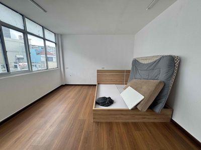 The 1st Bedroom - The Big Window - The Private Washer - Right Uptown Bridge