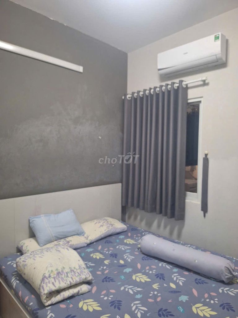 Summer Square Tân Hòa Đông building, six for three rooms, 83 meters for interior.