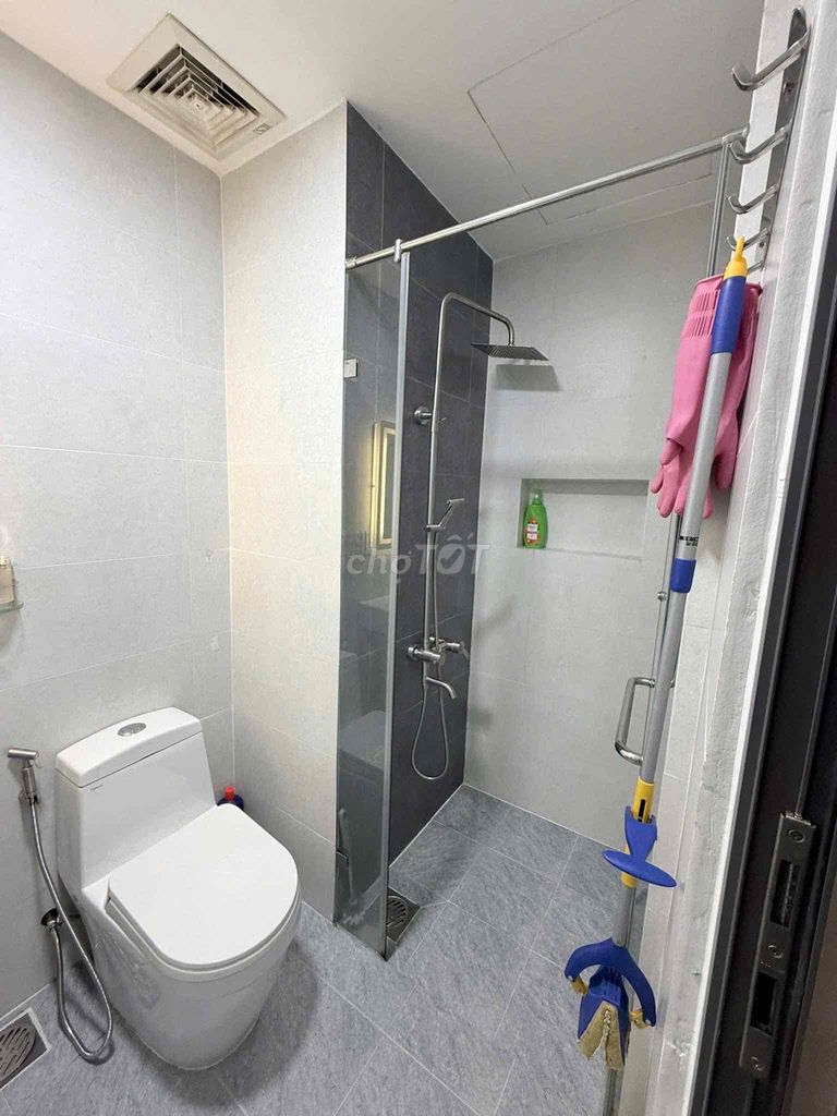 High-end apartment next to the park of the Healing Park