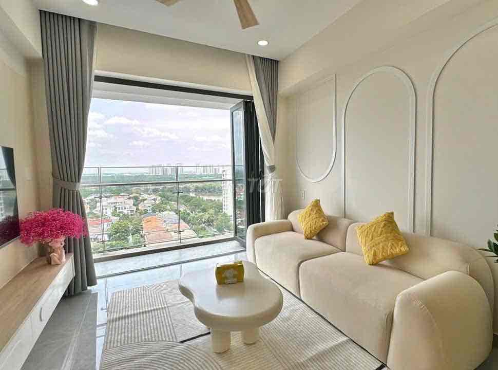 The balcony studio system is near K300 - move in immediately