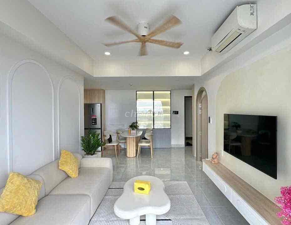 The balcony studio system is near K300 - move in immediately