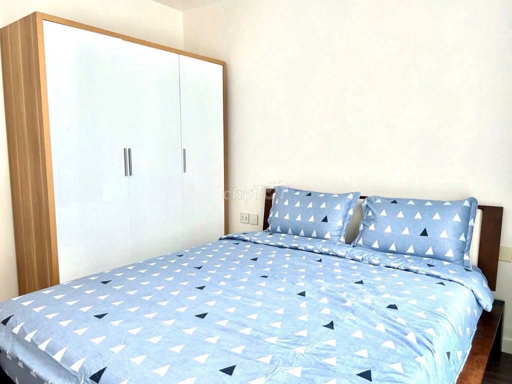 Sunshine Sky City rents four bedrooms, three bathrooms, full interiors, only 25 million.