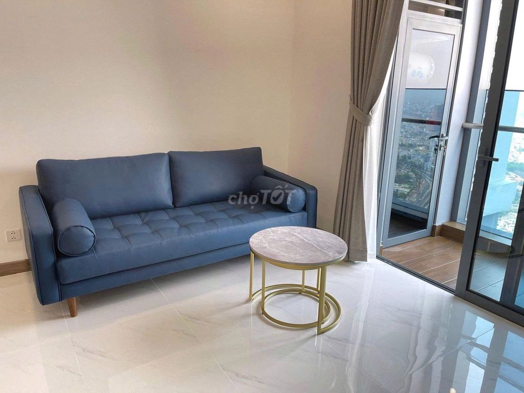 It's the owner who rents a room. It's a room.