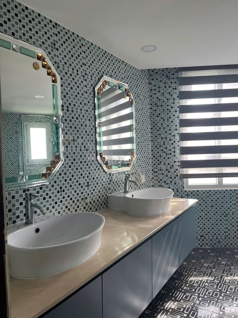 Rent Hùng Vương Plaza, 3 bedrooms, 3 toilets, 22 million, 7 7 7