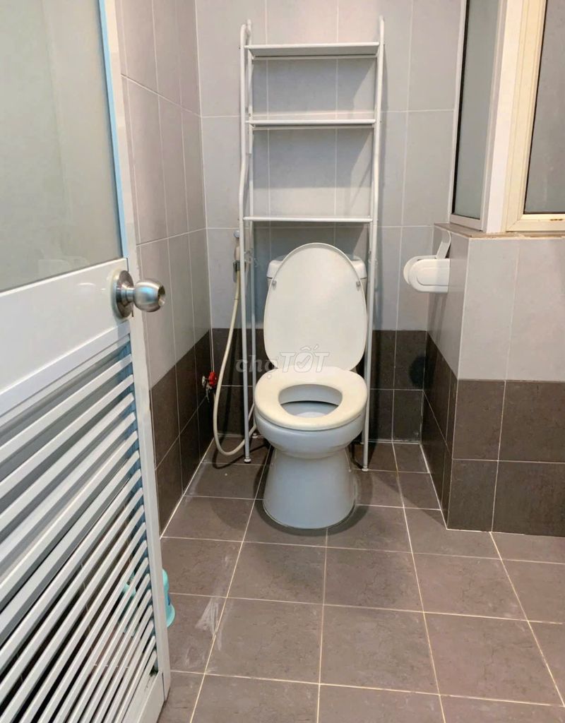 Renting four bedrooms-- Tân Bình.