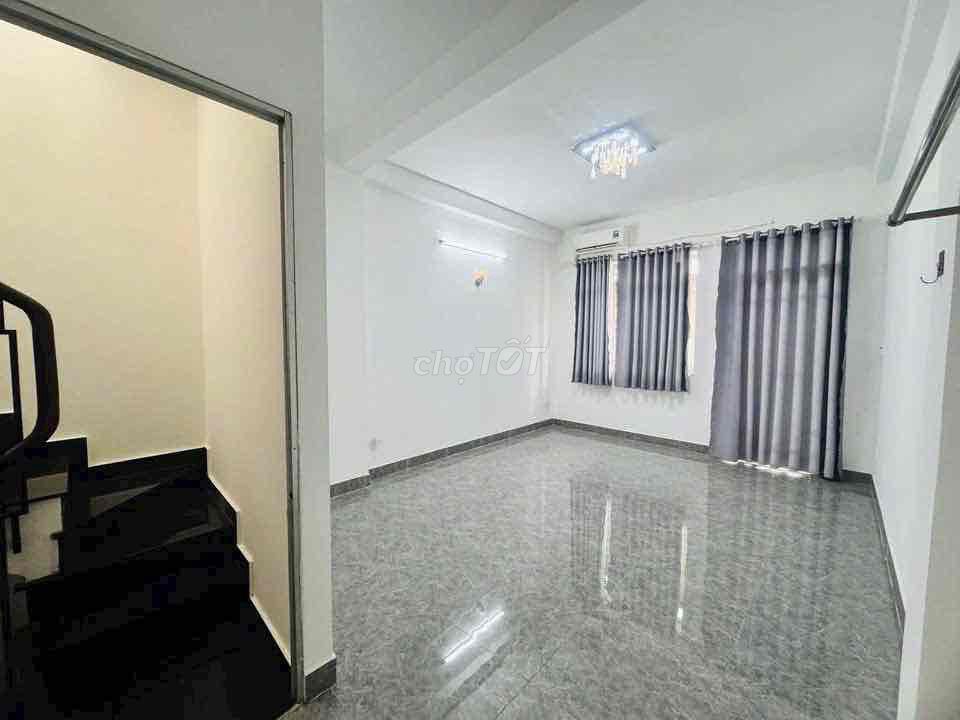Two rooms ready air conditioning Bình Tiên.