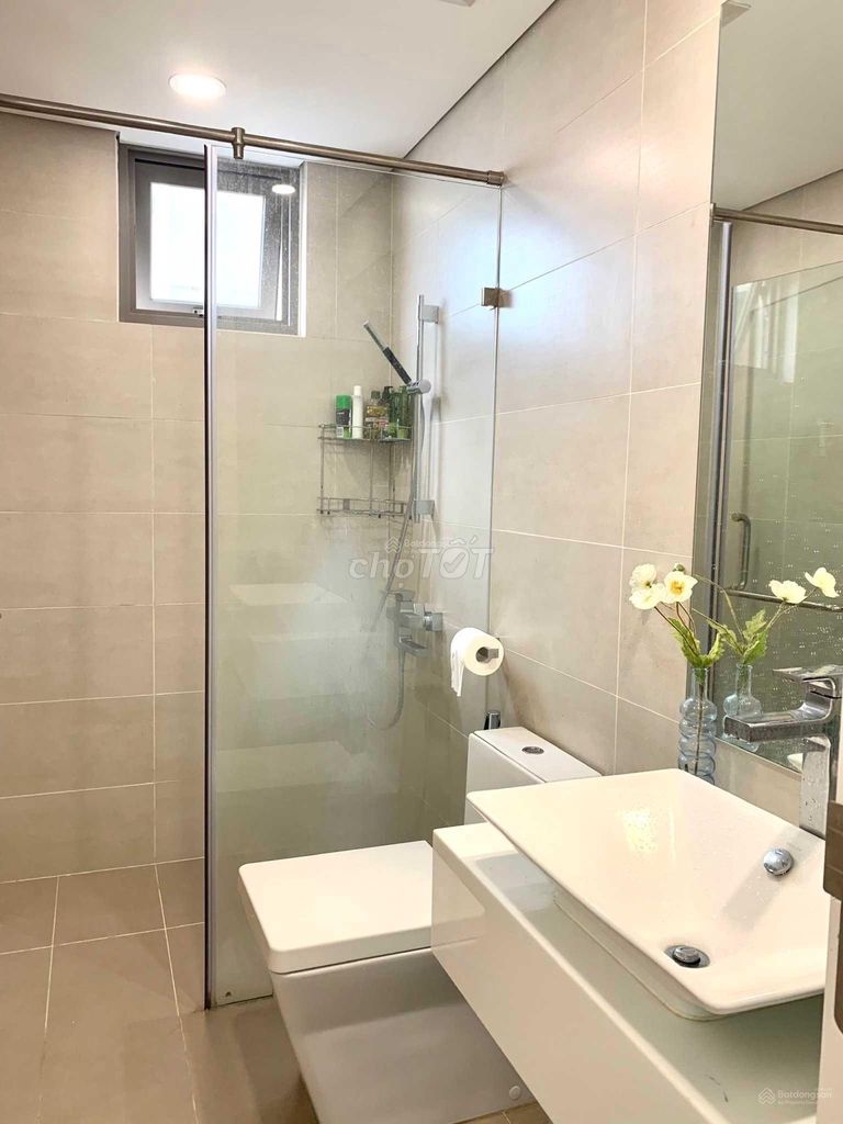 Renting Topaz Home. Two bedrooms. Two toilets. Price: Three hundred and fifty million. Full scheme
