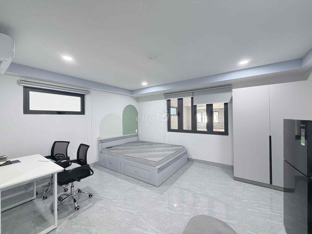 Studio Full House High Court near Mart Mart Center 7