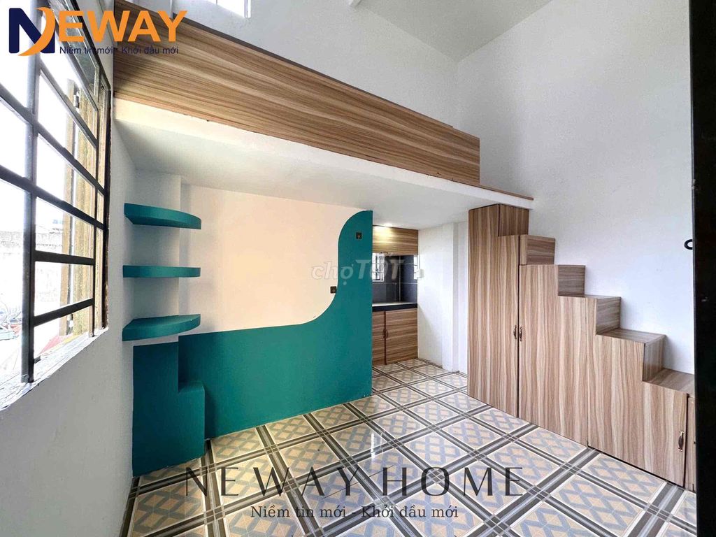 Rent the main kitchen guard. The large window nears the Tân Phú for sale.