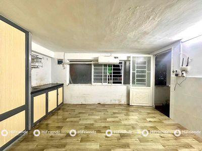 air conditioning suite 800 meters away - cheap - sky windows