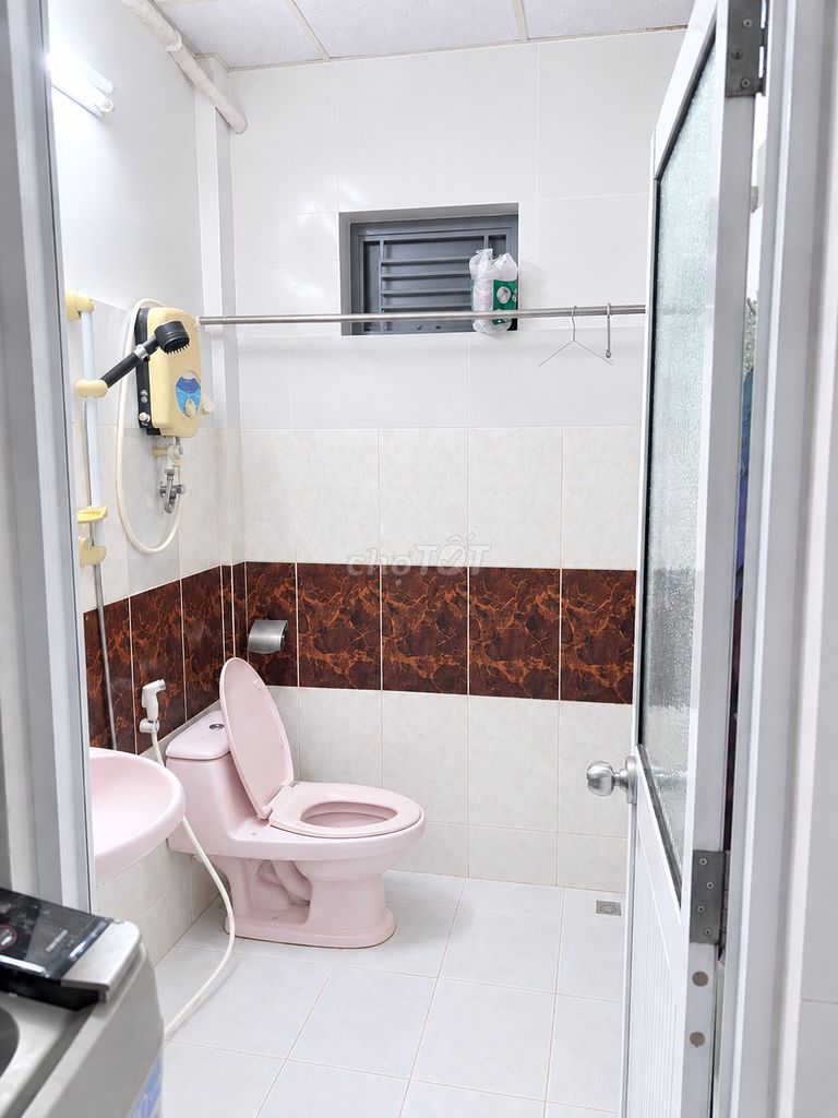 Rent room 15 M2-- chief sentence, Bình Thạnh