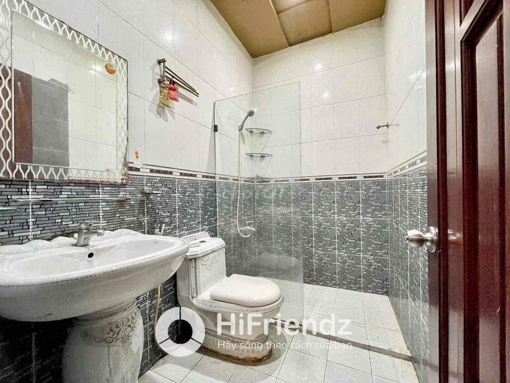 Rent a room cheaply, Tên Lửa - full furniture.