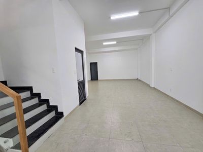 Wet Street new place! 101 D Phan Xích Long, Q.Phú Nhuận. area using 500 m2